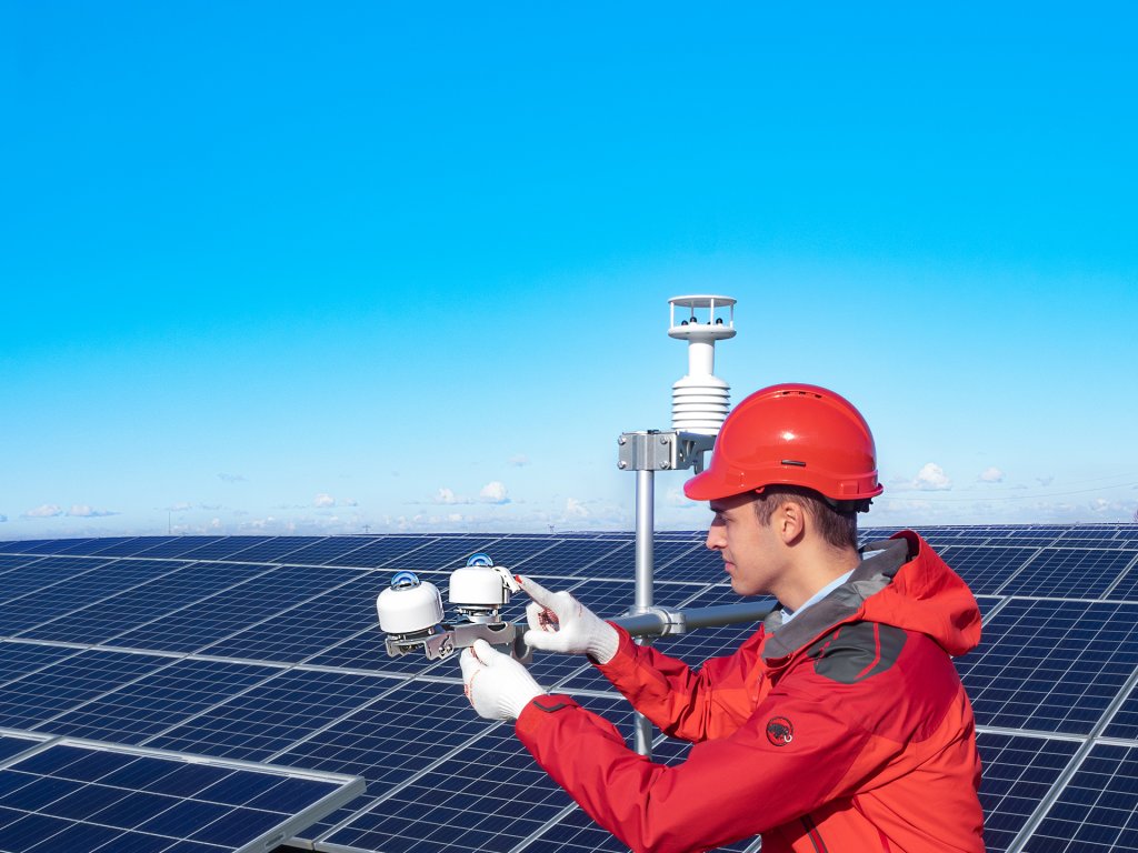 Hukseflux. Pyranometers with the highest accuracy and data-availability for PV monitoring