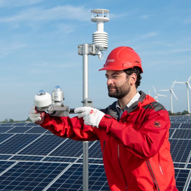 Industrial pyranometer SR300-D1 installation on PV power plant
